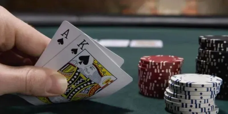 Khám phá cách xây dựng bộ bài mạnh trong Poker Omaha