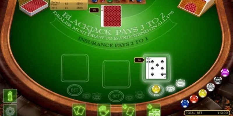 So sánh blackjack trực tuyến và truyền thống